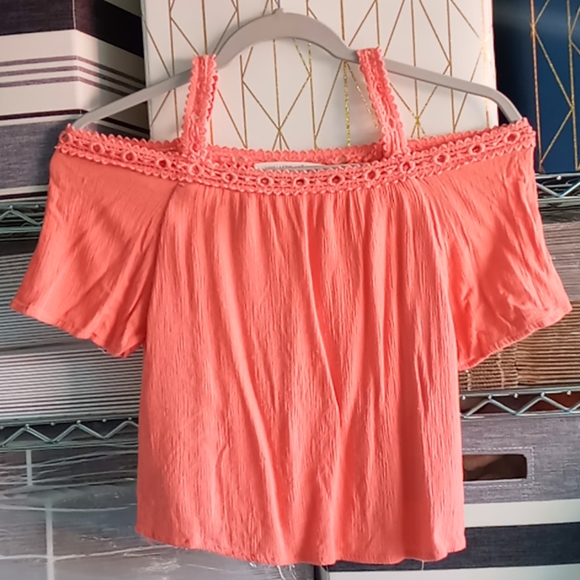 Vanilla Star Other - Girls off shoulder top size Medium